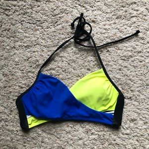 *SOLD* VS Pink Bikini Top